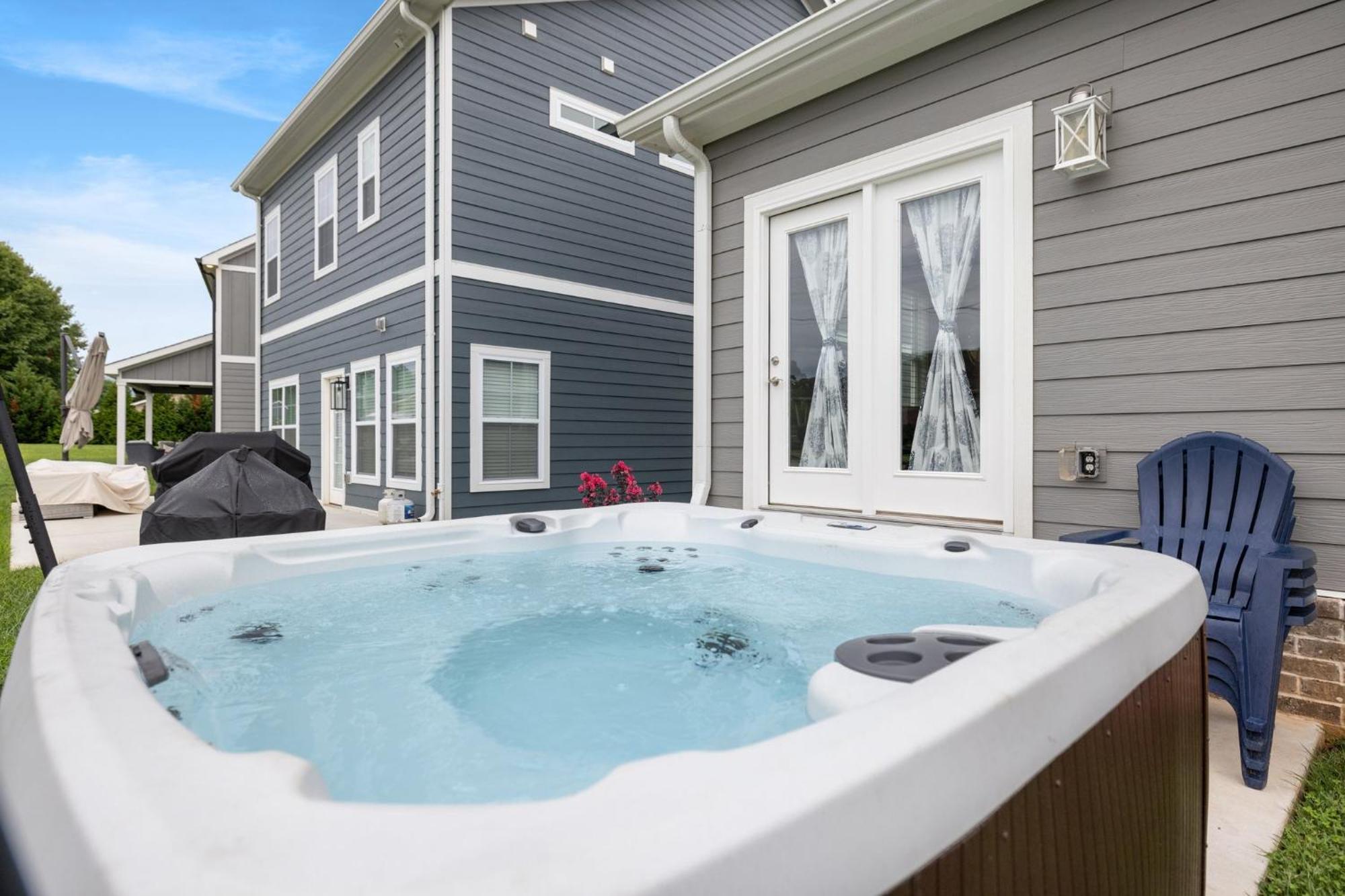 Cozy Lake Cottage W/ Kayaks, Sups, Pool & Firepit Winchester المظهر الخارجي الصورة